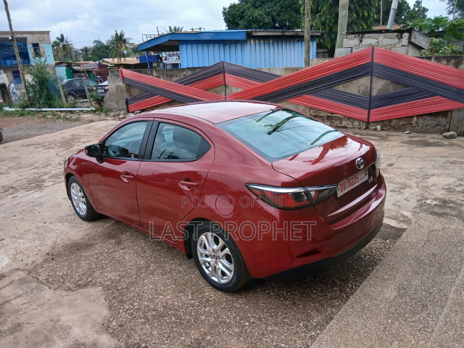 Toyota Yaris 2018 Red