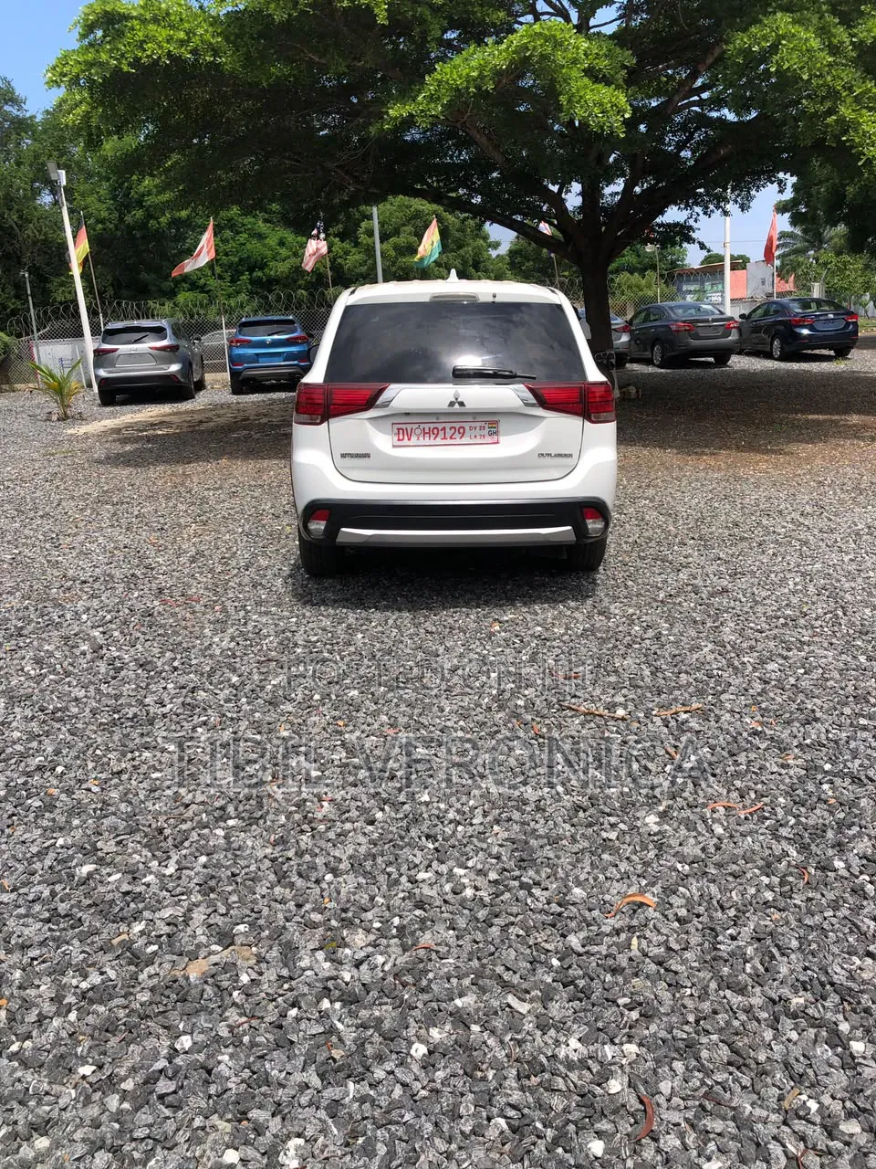 Mitsubishi Outlander 2017 White