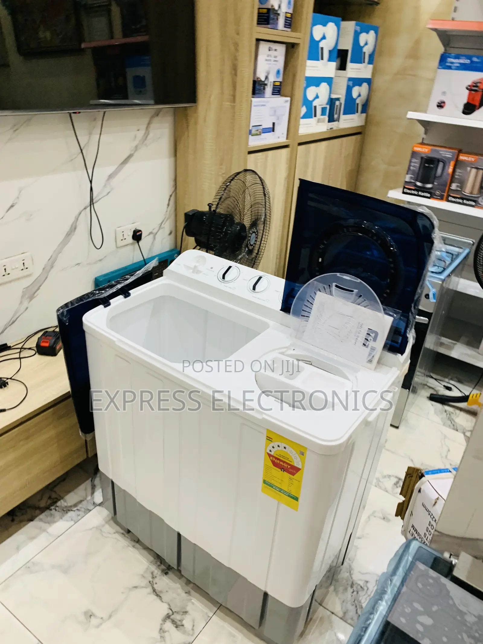 Ultra Modern WM Topload Twintub Semi Automatic 10.5hp TCL