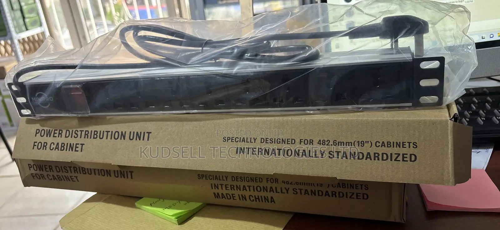 8 Way Power Distribution Unit for 19" Cabinet ( Pdu )