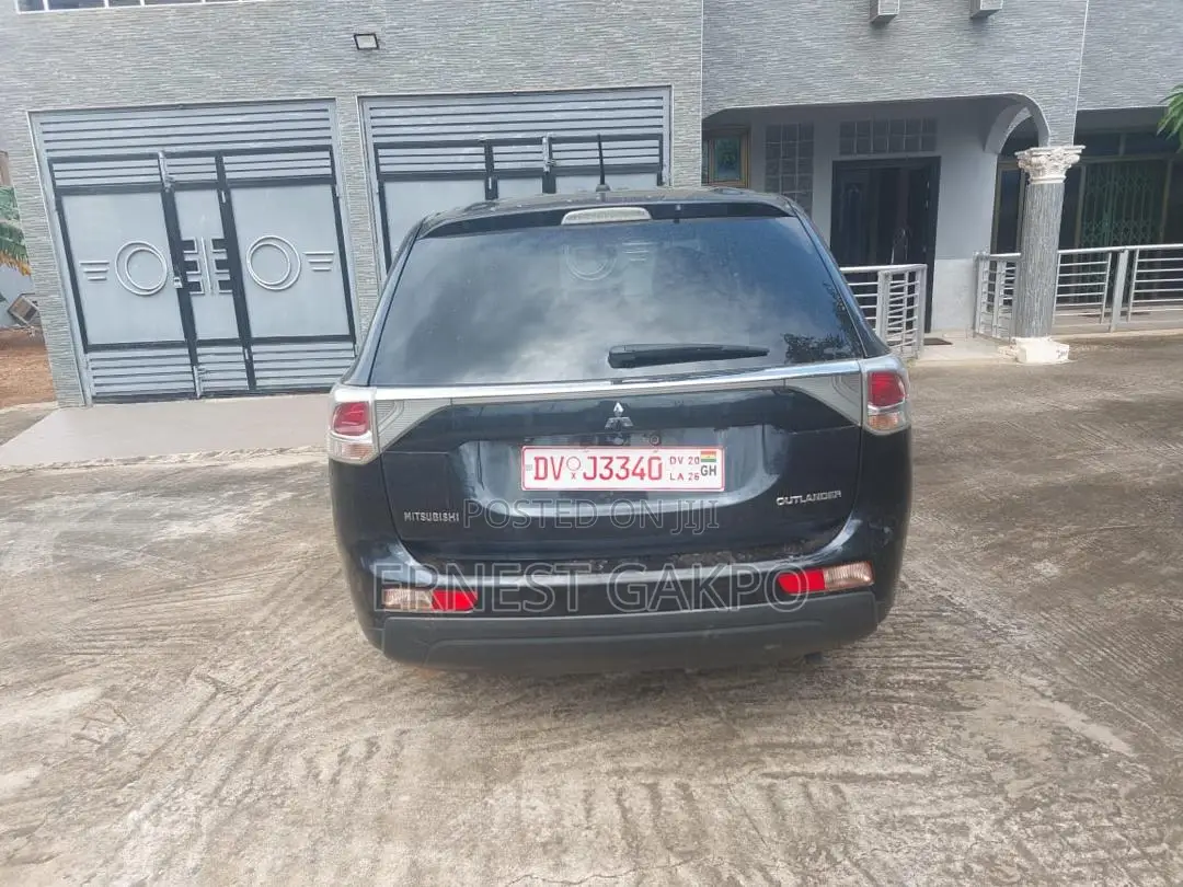 Mitsubishi Outlander 2014 Black