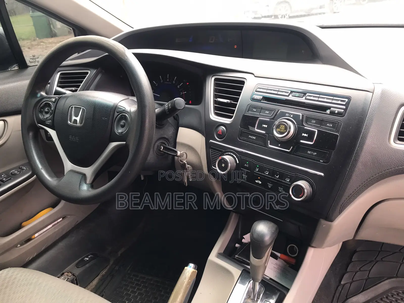 Honda Civic LX 4dr Sedan (1.8L 4cyl CVT) 2014 Gray