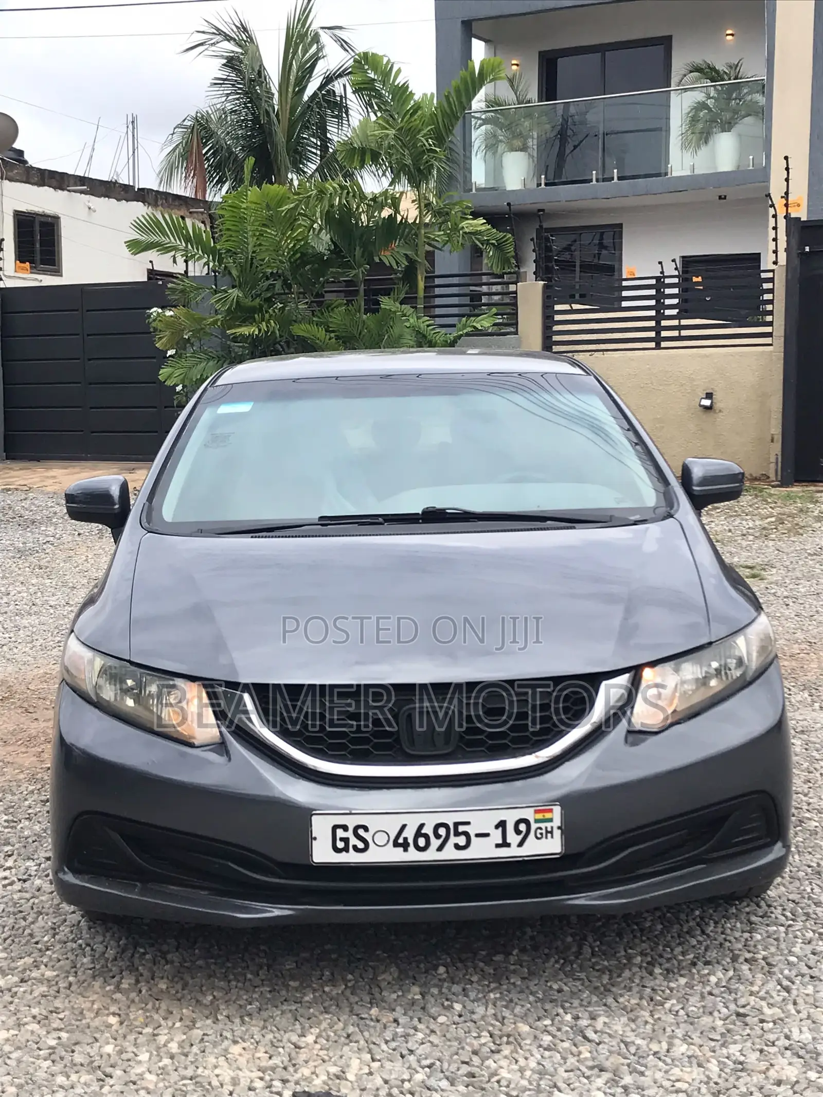 Honda Civic LX 4dr Sedan (1.8L 4cyl CVT) 2014 Gray