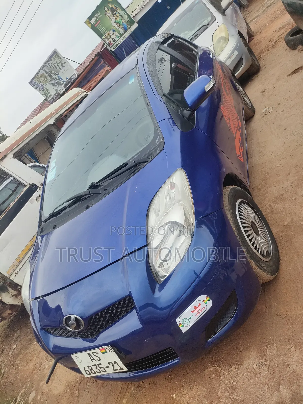 Toyota Vitz 1.3 FWD 5dr 2010 Blue