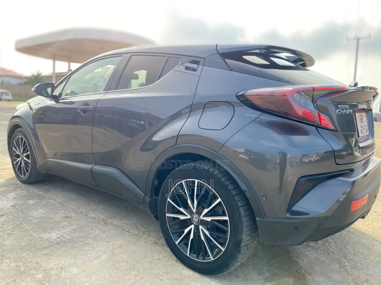 Toyota C-HR XLE Prermium FWD (2.0L 4cyl 2AM) 2018 Gray