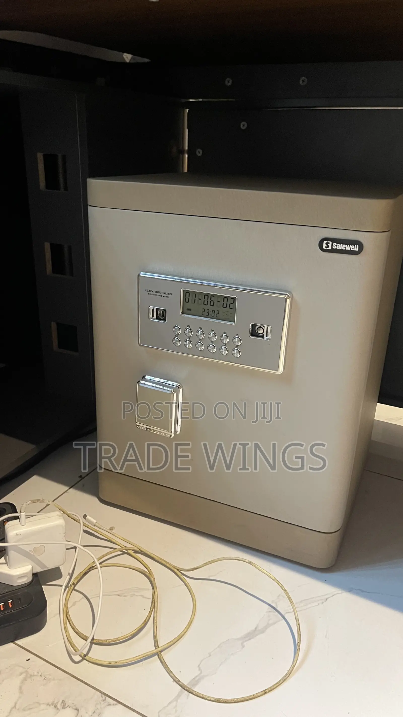 High Class Save Deposit Box