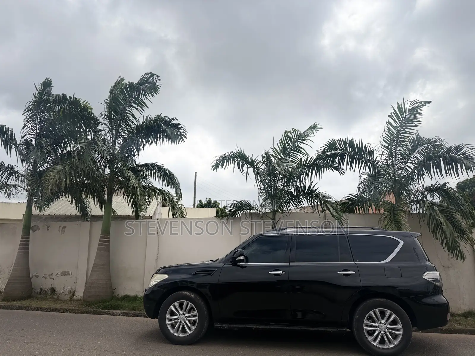Nissan Patrol 4.5 2012 Black
