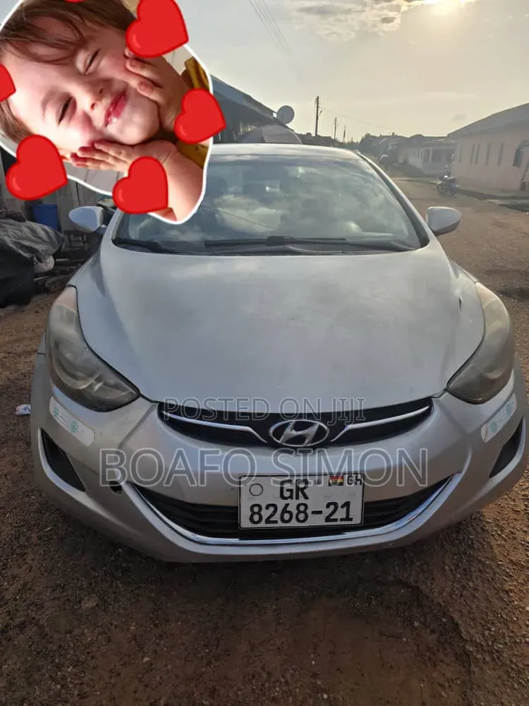Hyundai Elantra GLS Sedan FWD (1.8L 4cyl 6A) 2013 Silver