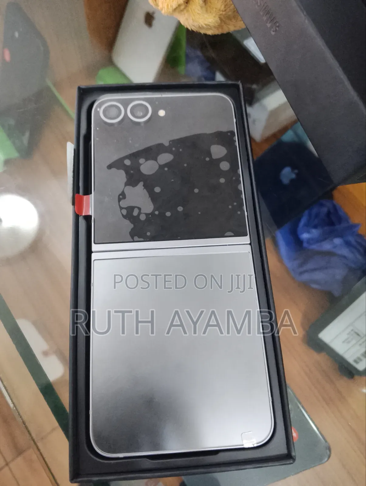 New Samsung Galaxy Z Flip6 256 GB Gray