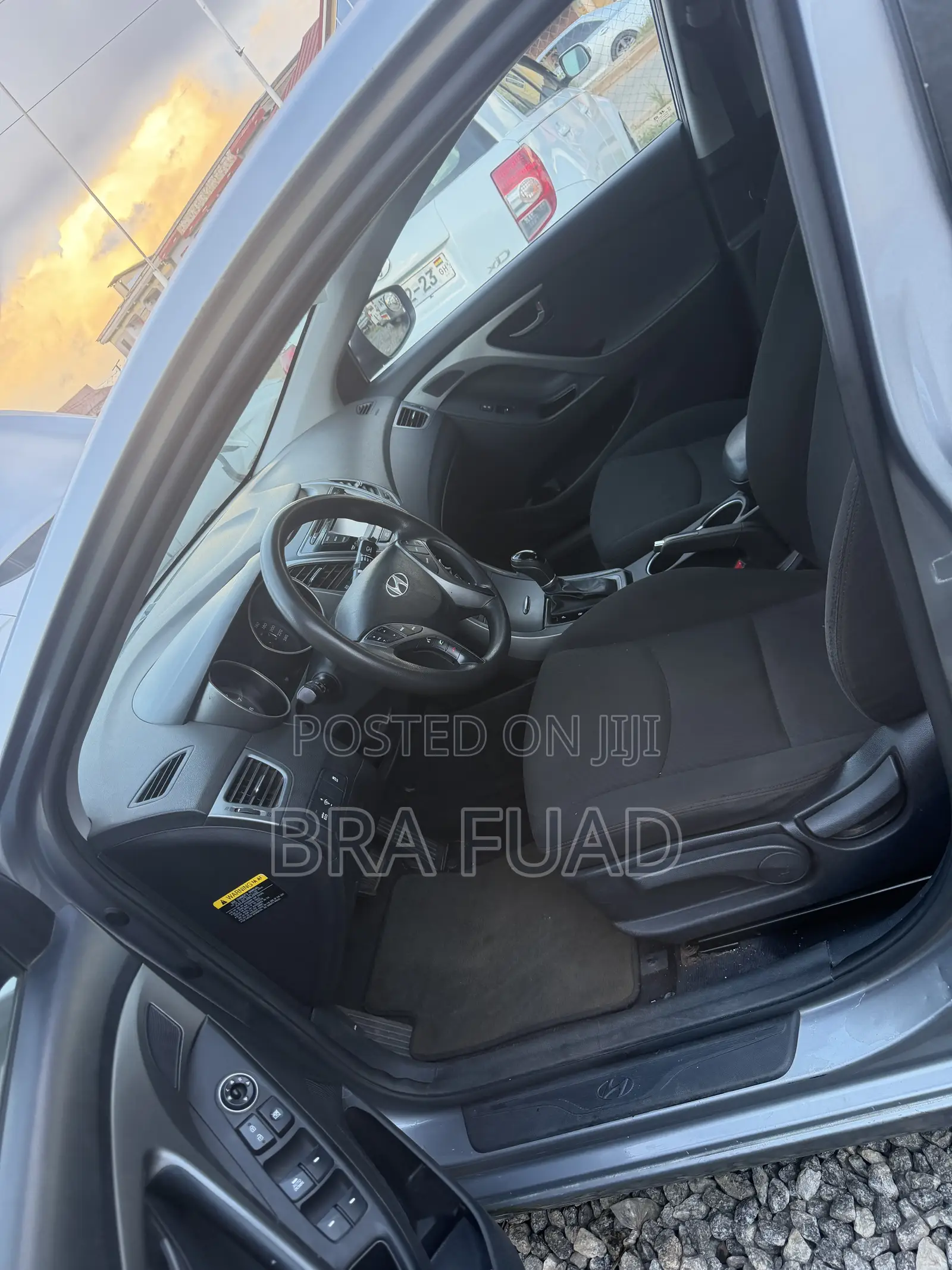 Hyundai Elantra SE 4dr Sedan (1.8L 4cyl 6A) 2015 Gray