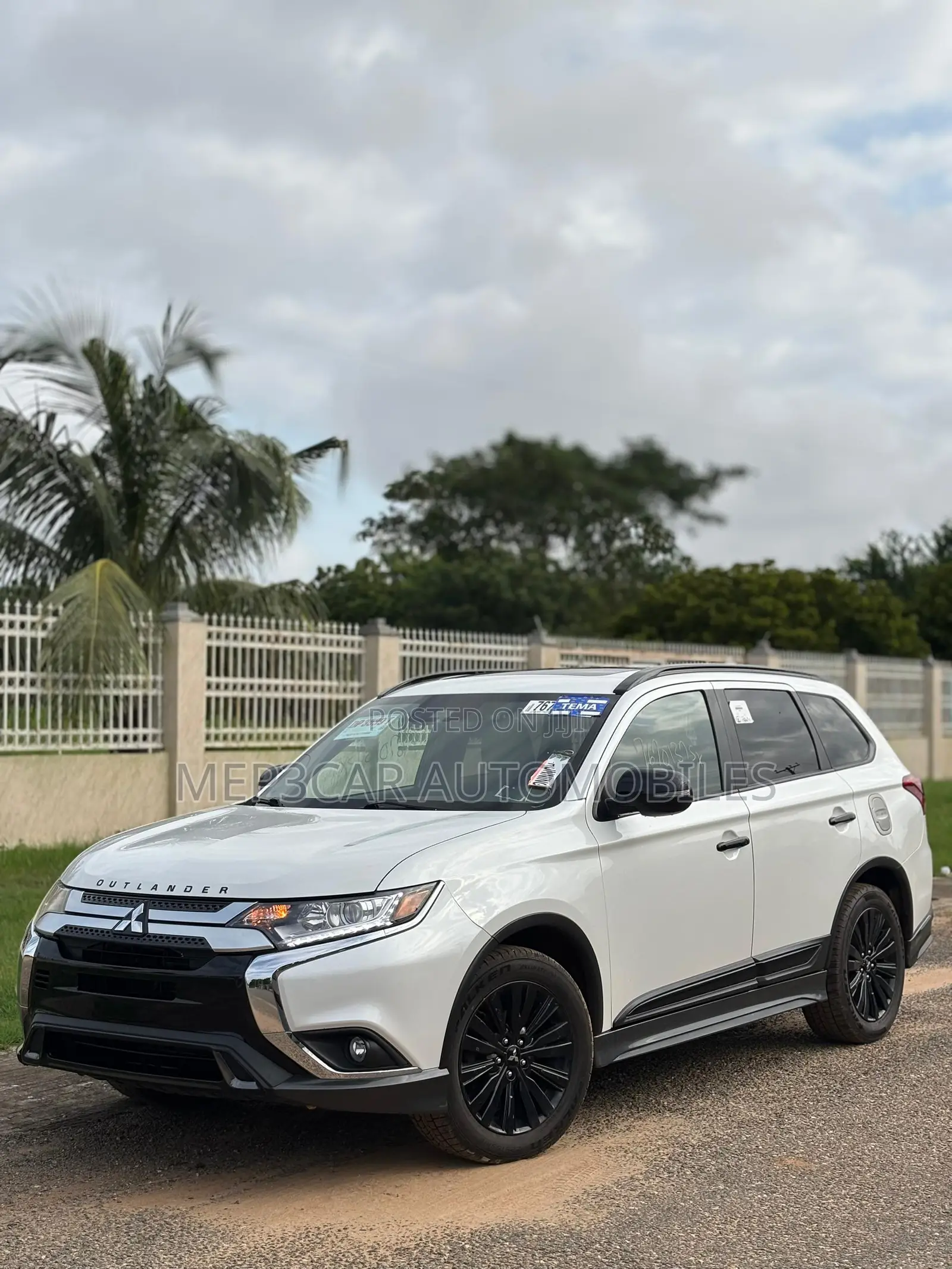 Mitsubishi Outlander 2020 White