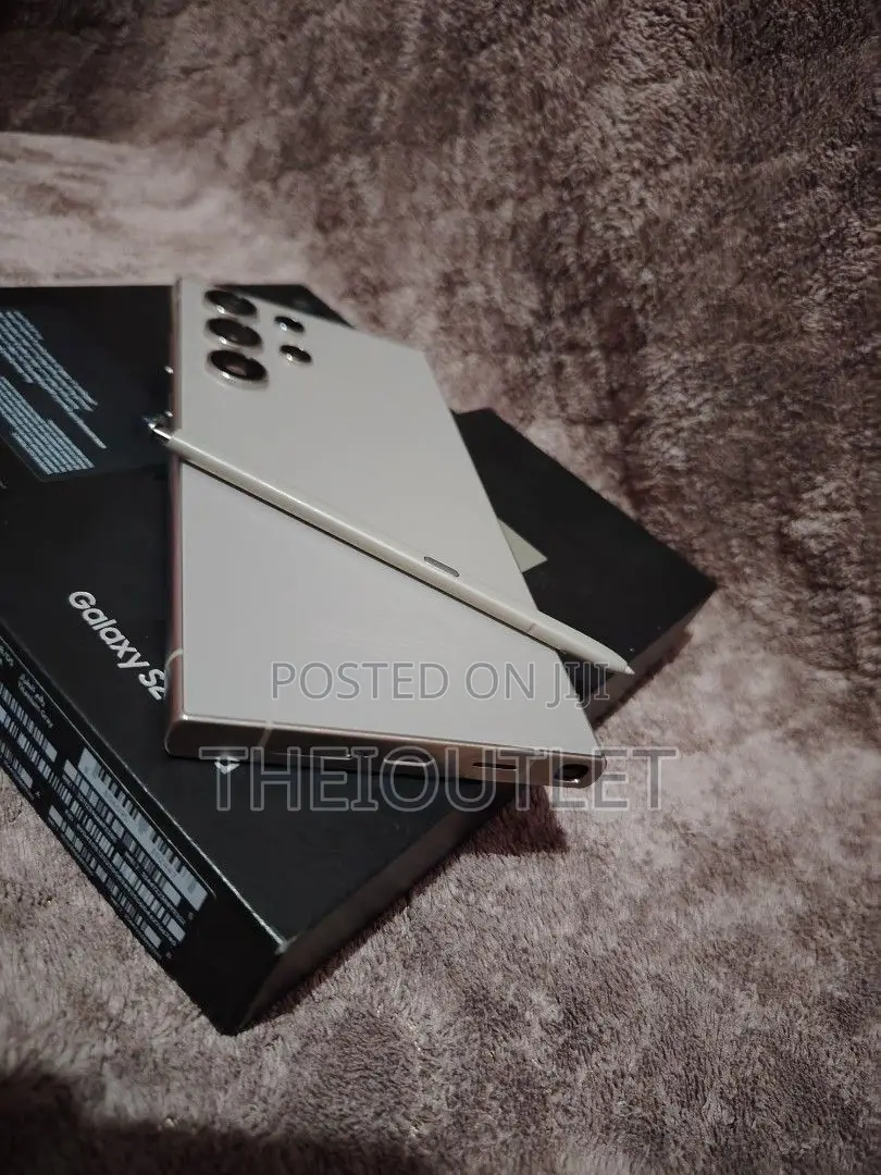 New Samsung Galaxy S24 Ultra 1 TB Black