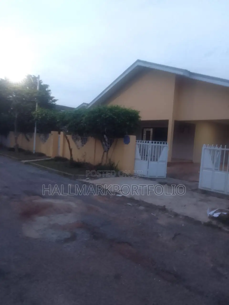 3bdrm House in Tema Community 25 for sale
