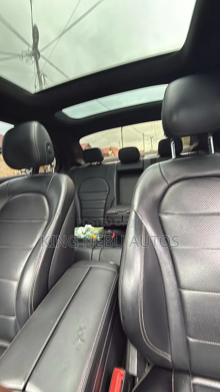 Mercedes-Benz C300 Sport 4Matic Sedan AWD (2.0L 4cyll 7A) 2016 Silver