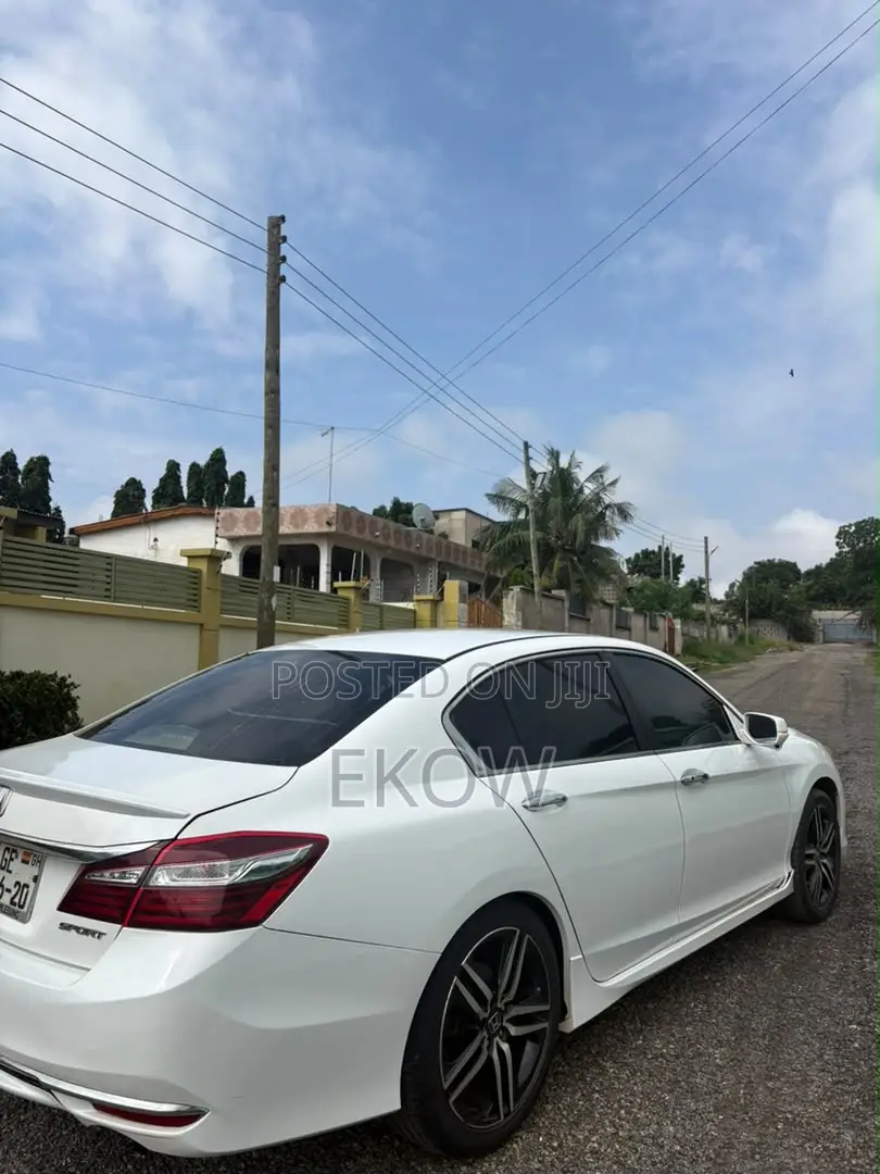 Honda Accord Sport 4dr Sedan FWD (2.4L 4cyl 2A) 2017 Off white