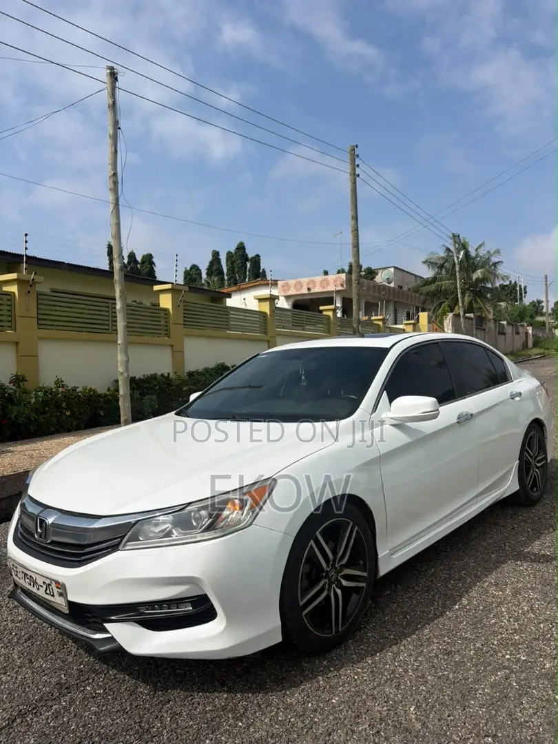 Honda Accord Sport 4dr Sedan FWD (2.4L 4cyl 2A) 2017 Off white