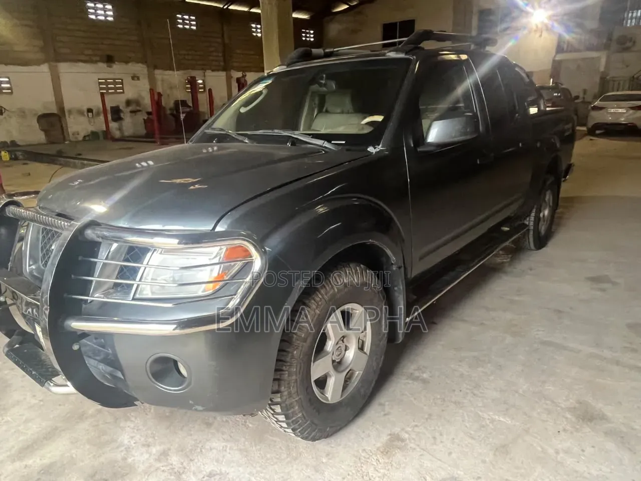 Nissan Frontier Automatic 2005 Gray