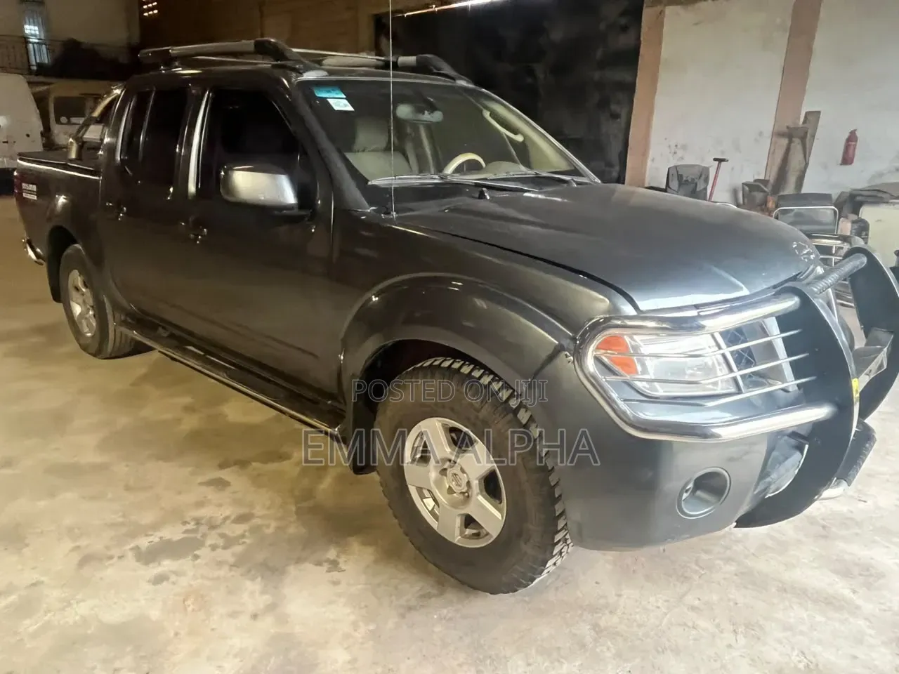 Nissan Frontier Automatic 2005 Gray