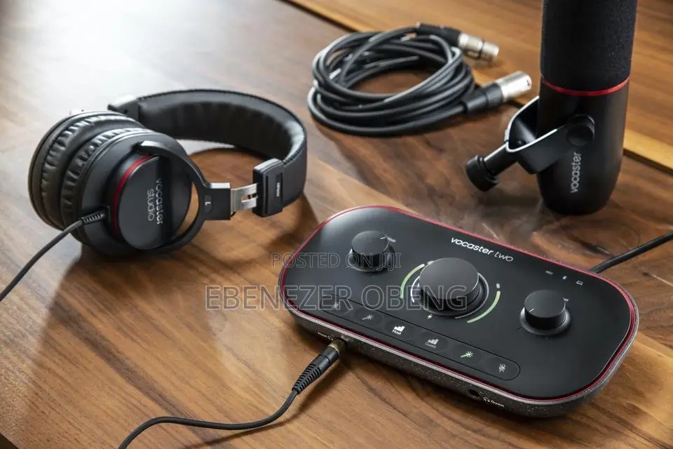 Focusrite Vocaster Two Studio