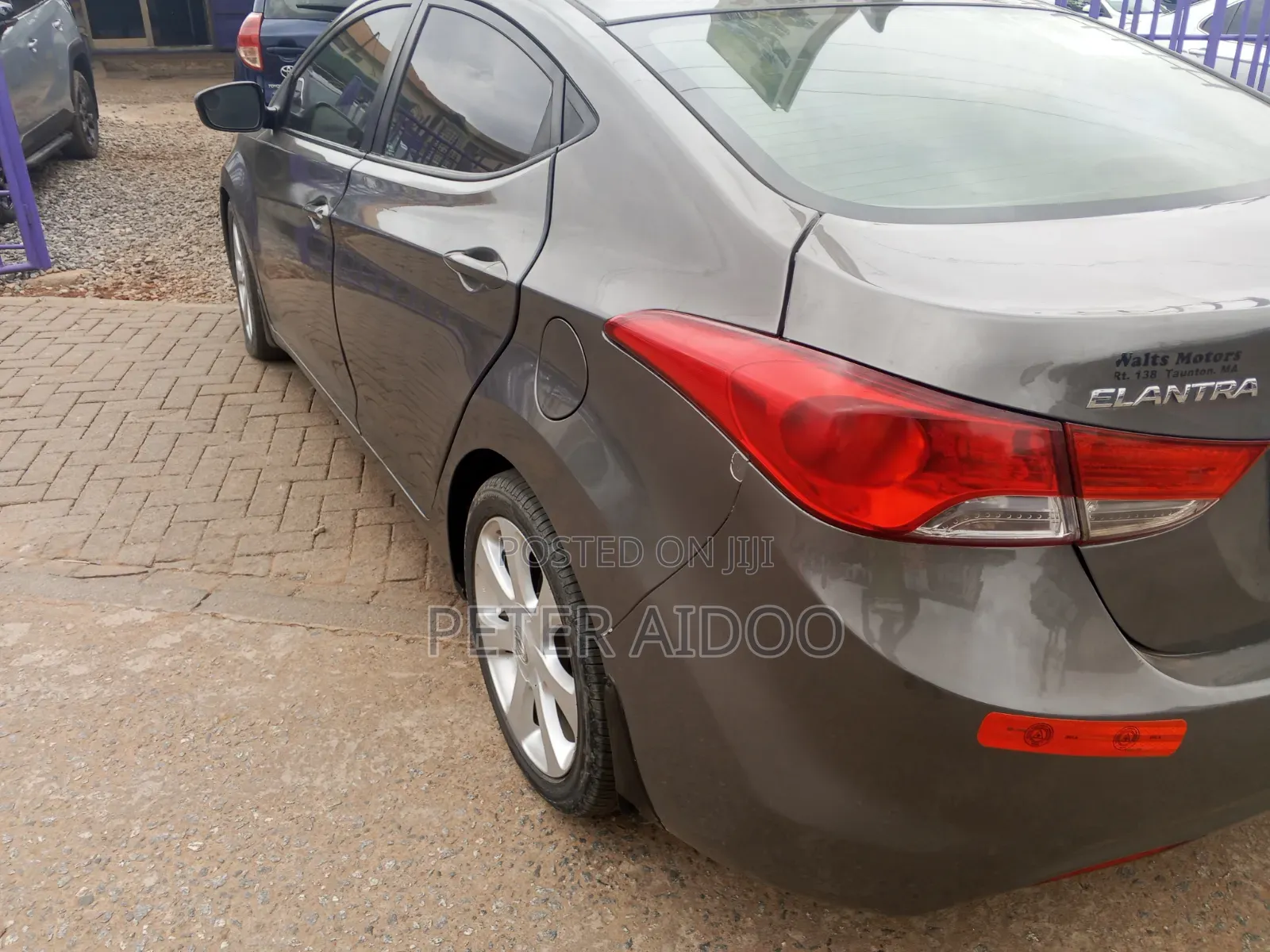 Hyundai Elantra 2013 Beige
