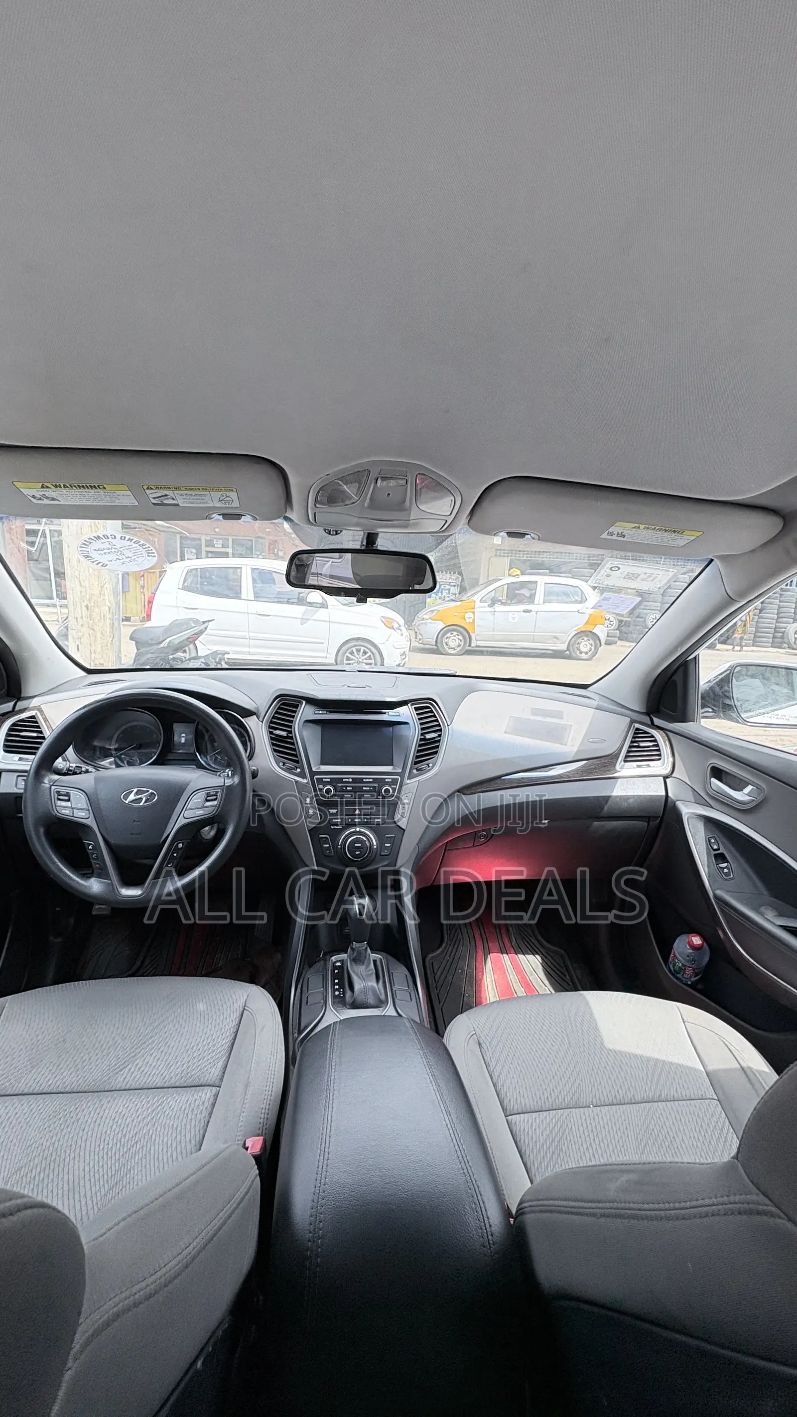 Hyundai Santa Fe Limited AWD 2017 White