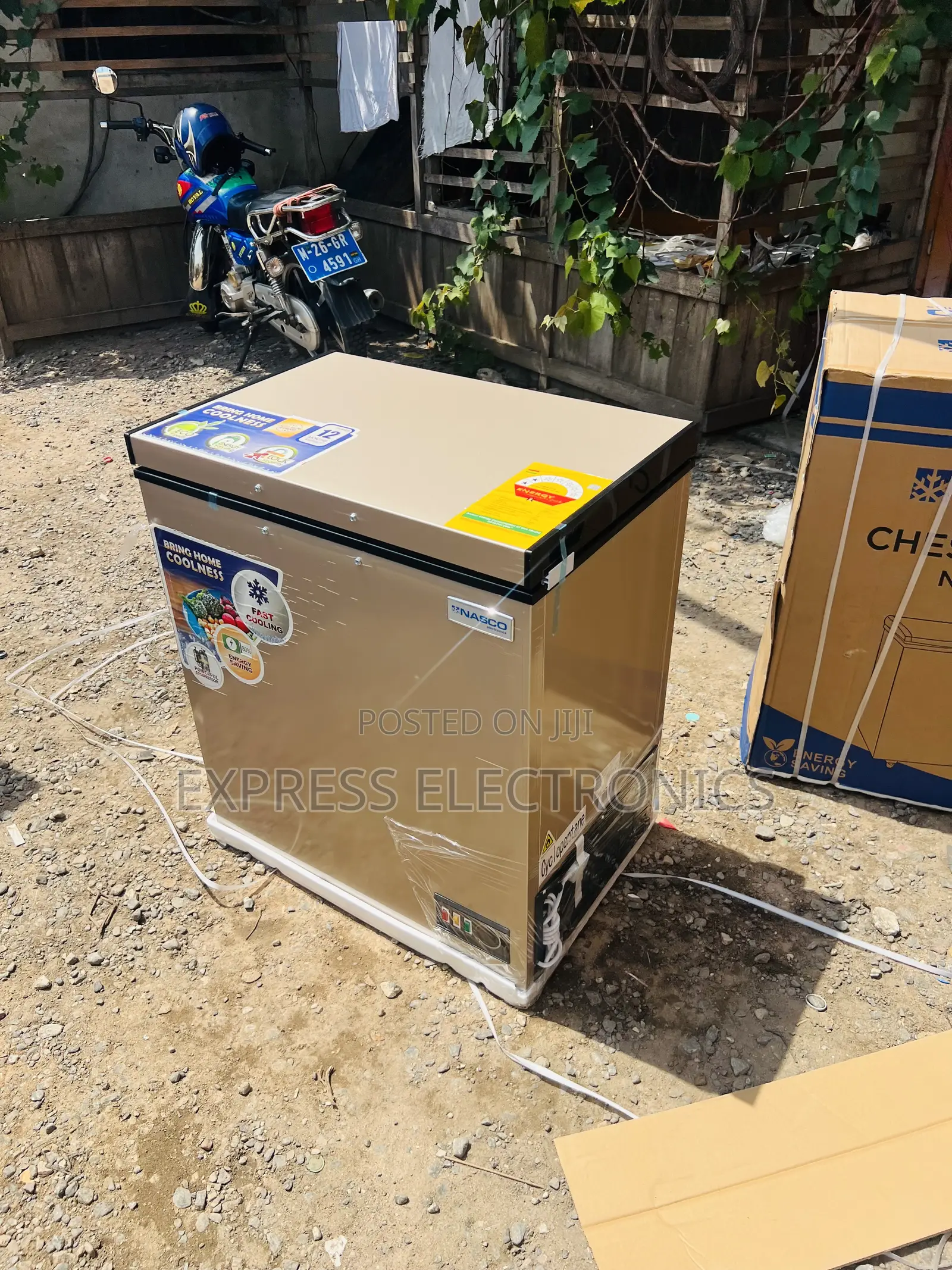 Highly Recommended Chest Freezer Single Gold NAS-200flb