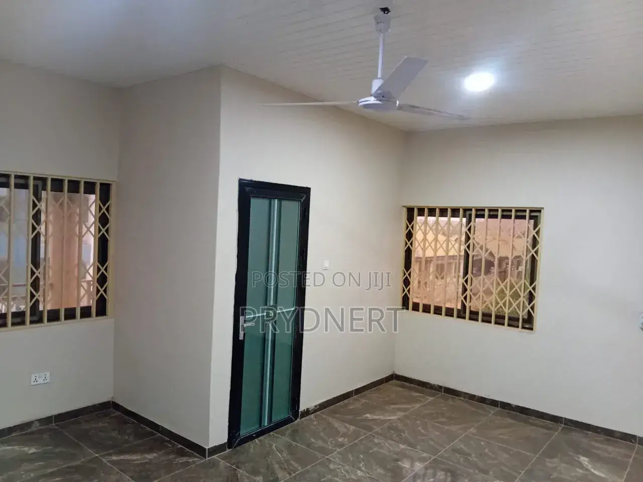 2bdrm Apartment in Devtraco C25, Tema Metropolitan for rent