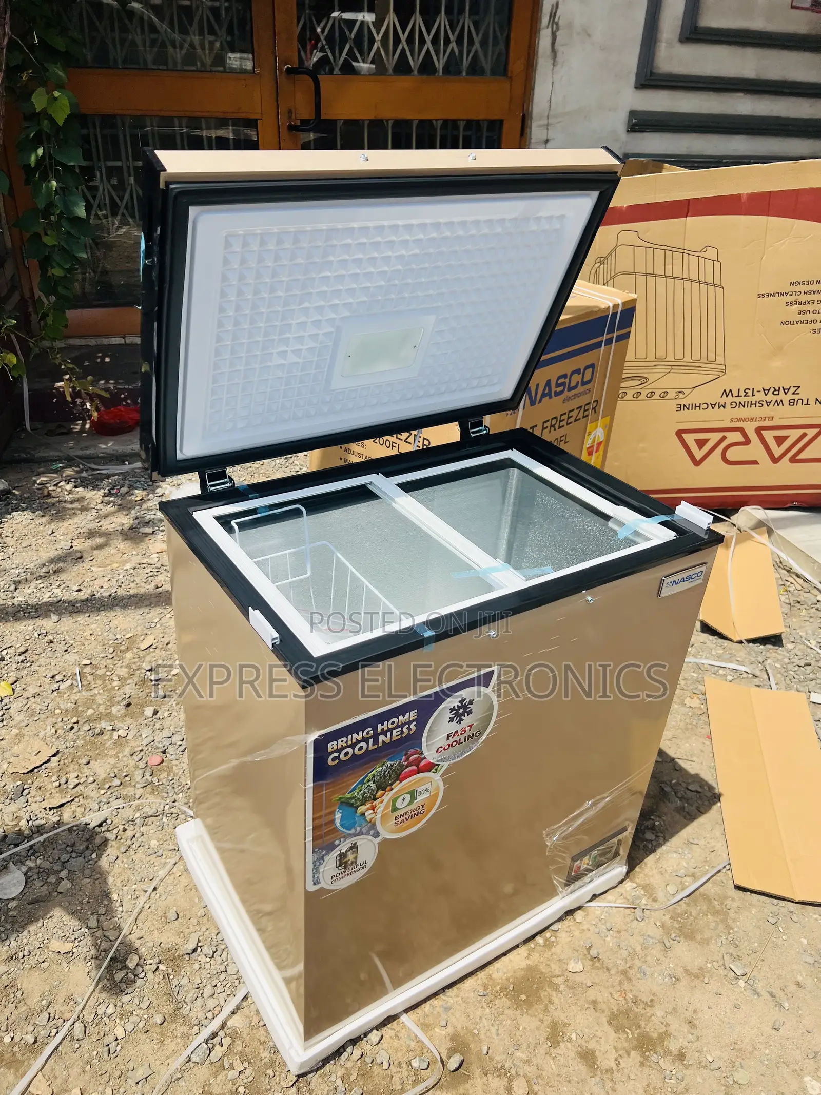 Long Lasting Effects Chest Gold Color Nasco NAS-200fl