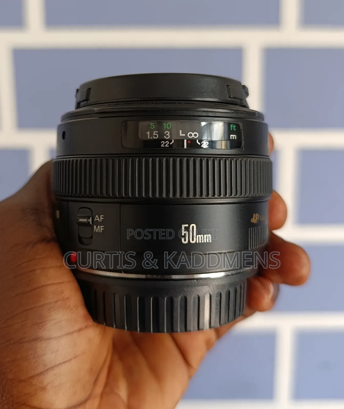 Canon EF 50mm F1.4 Lens 99% New With Lens Hood