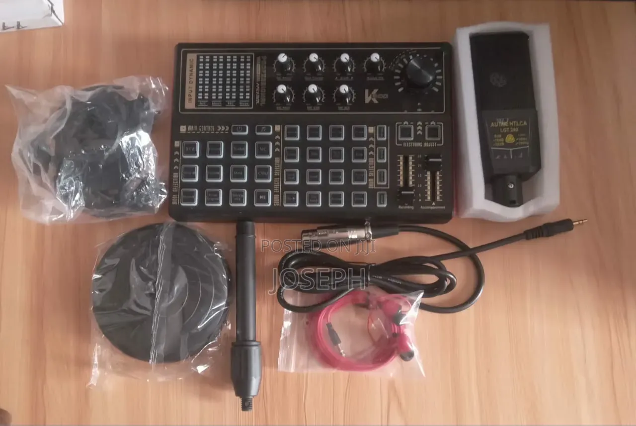 Podcast Microphone Equipment