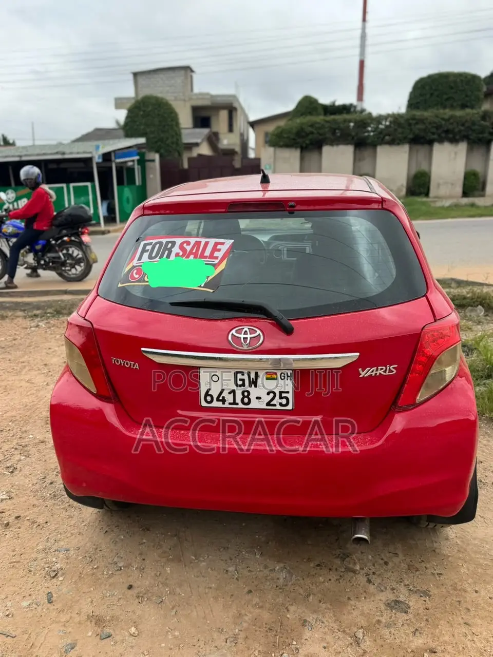 Toyota Vitz 2013 Red