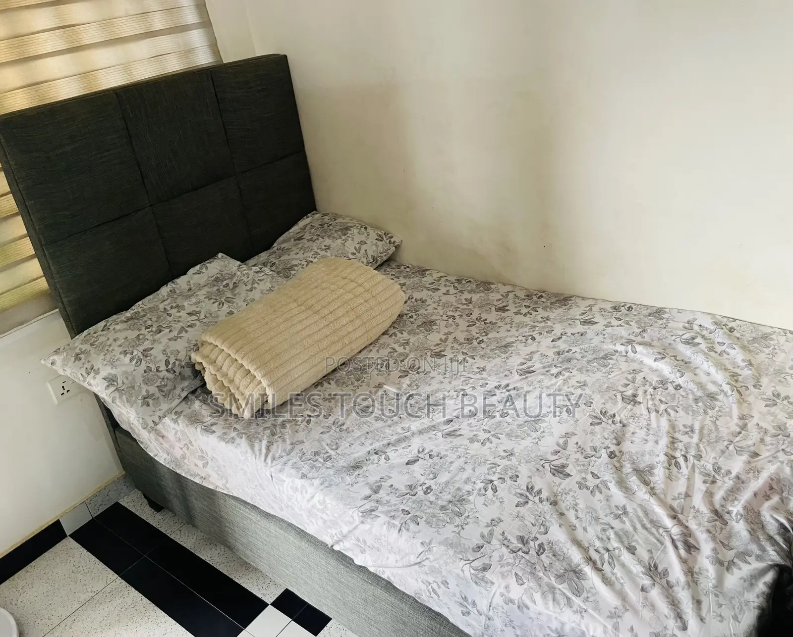 11⁄2 Size Bed for Sale