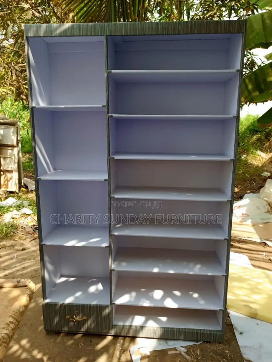 Set Dresser/Bags Rack
