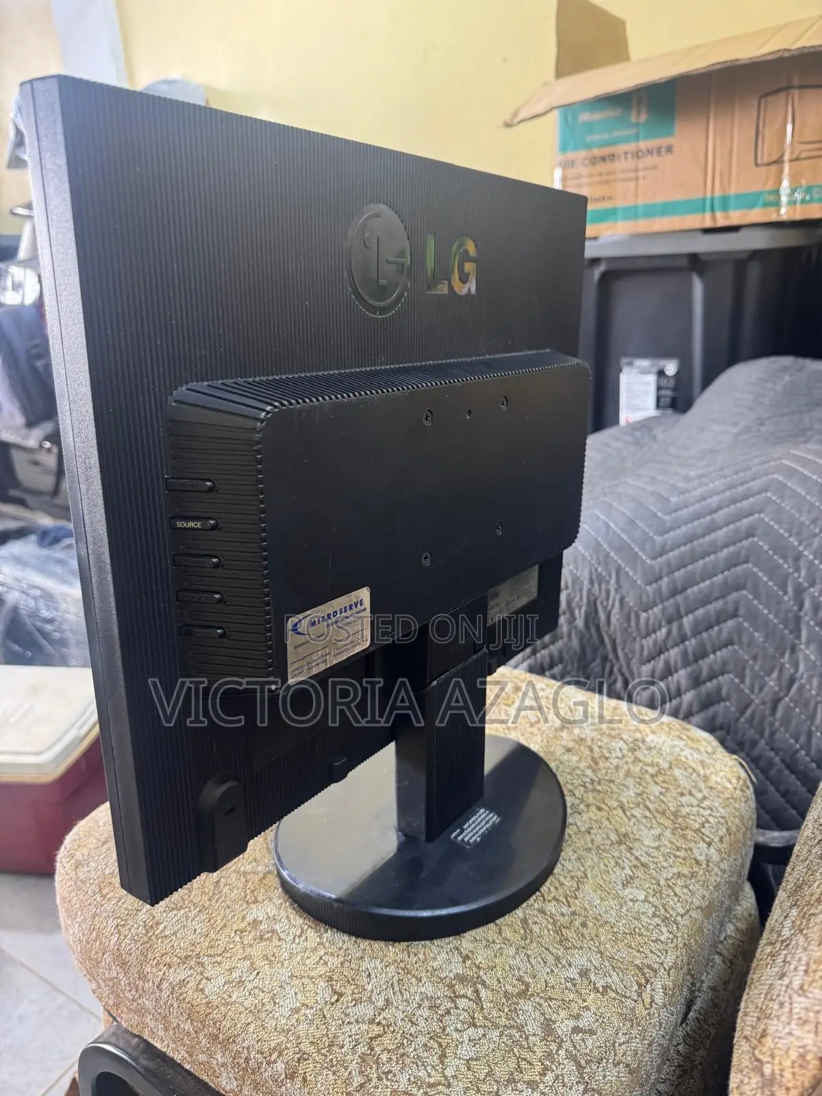 LG FLATRON 19inchs Monitor- Quality and Reliable