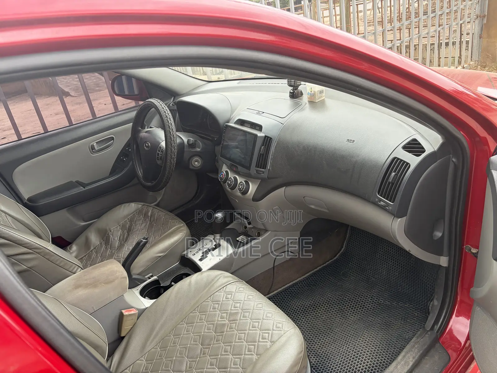 Hyundai Elantra 2008 Red