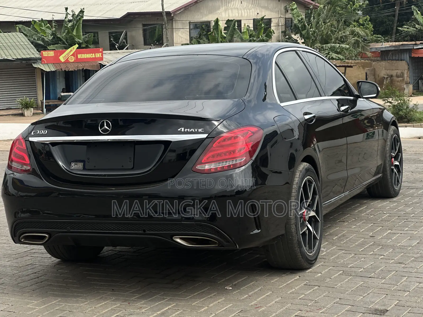 Mercedes-Benz C300 Luxury 4dr AWD 4Matic Sedan (2.0L 4cyl 7A) 2015 Black