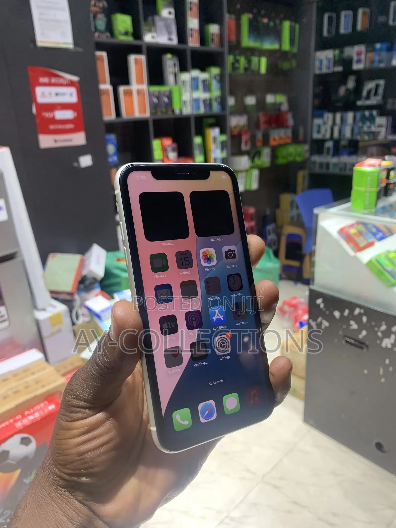 Apple iPhone 11 64 GB White