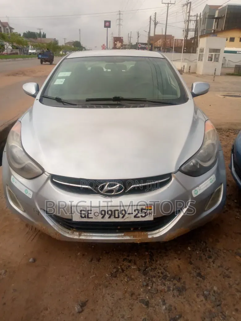 Hyundai Elantra 2014 Silver