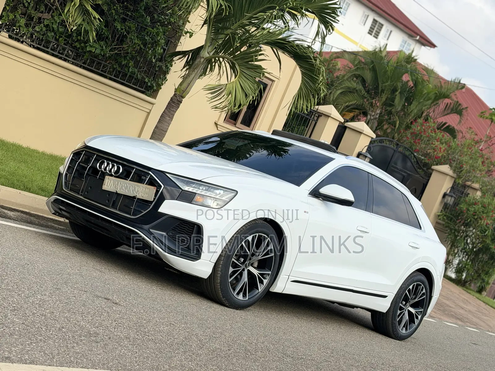 Audi Q8 2021 White