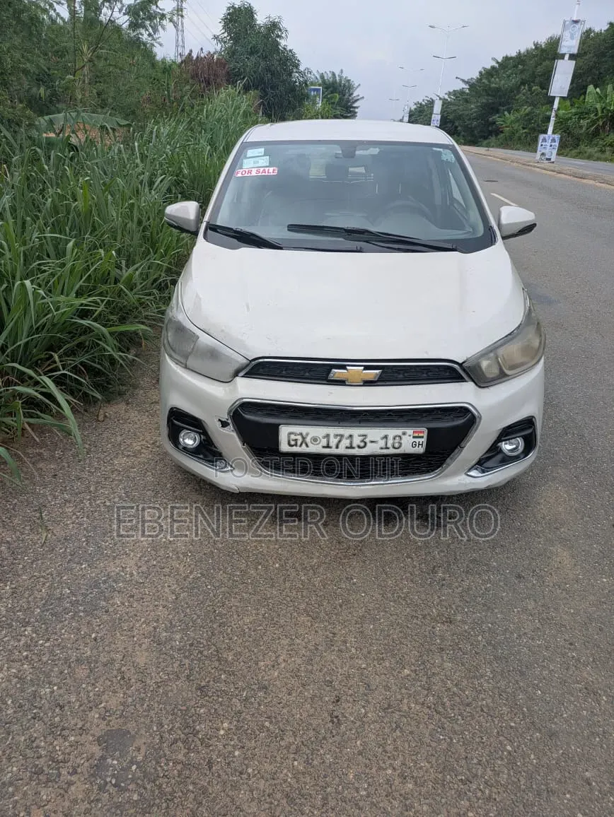 Chevrolet Spark 2017 Silver