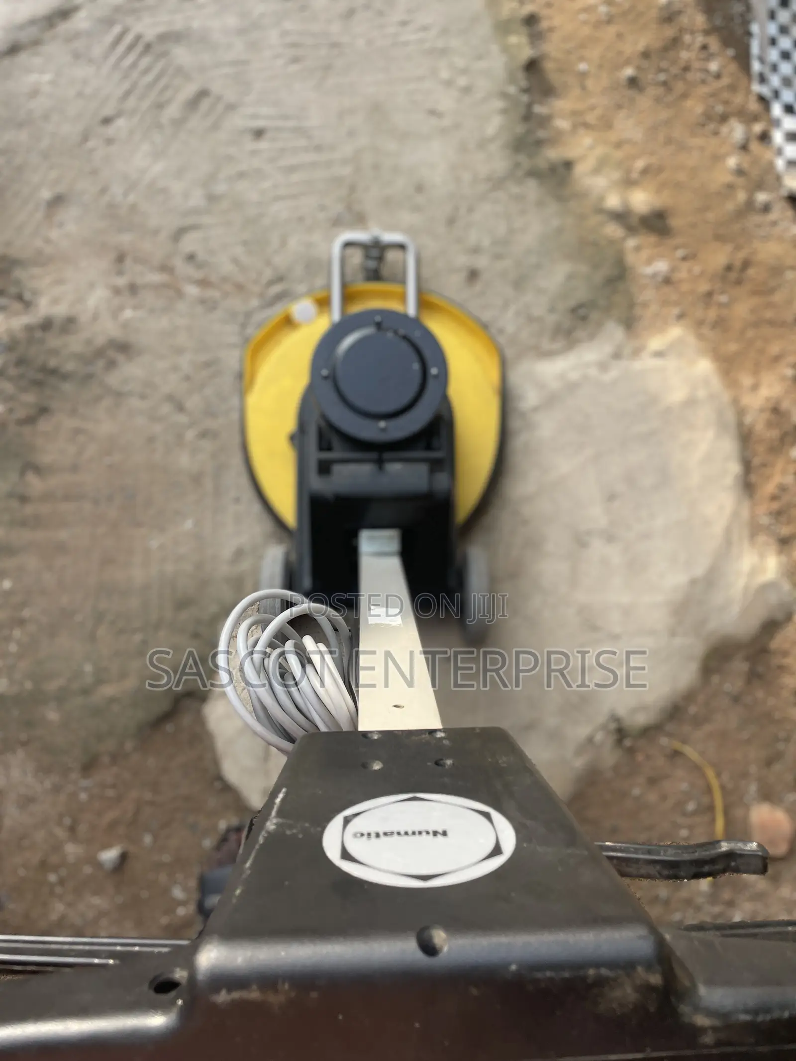 Numatic Heavy Duty Industrial Floor Polisher / Buffer Cleaner