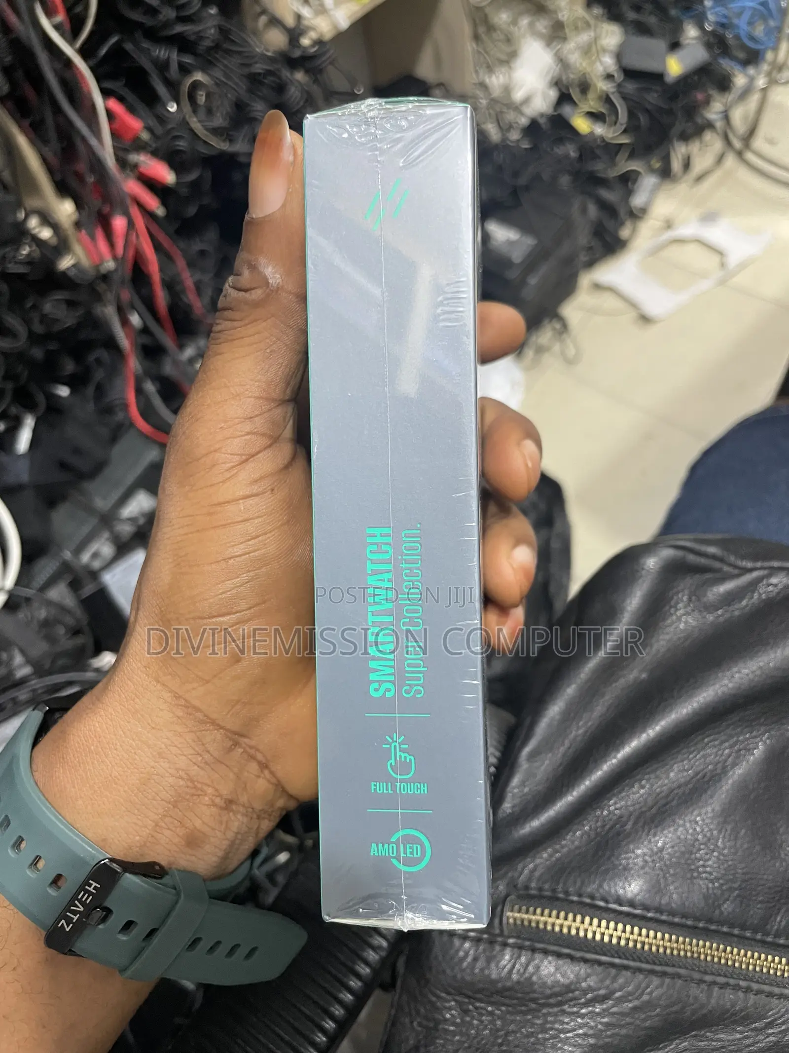 HEATS HW21 Smartwatch Elagant Collection