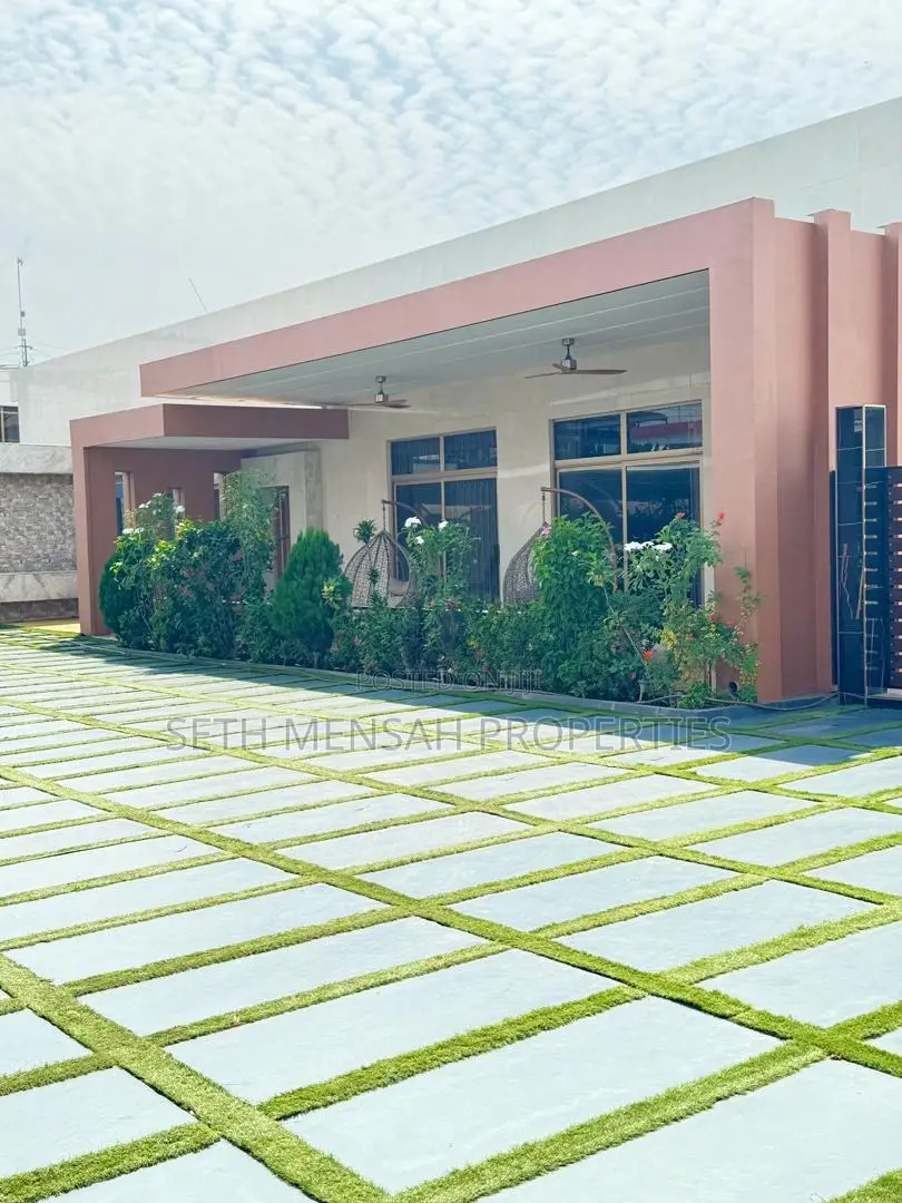 Furnished 6bdrm Mansion in 6 Bedroom House For for rent