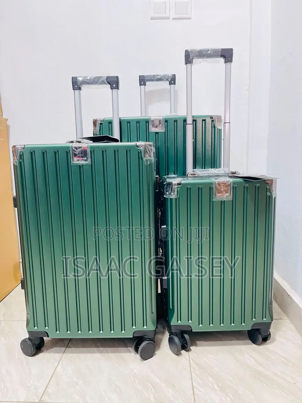 3Set Luxurious Executive Zipless Luggages in Emerald Green Colors