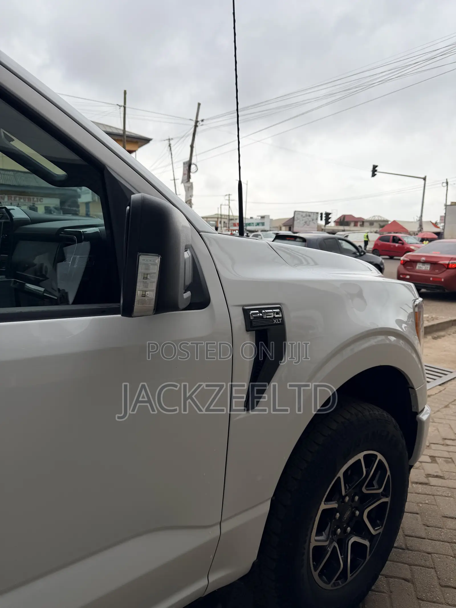 Ford F-150 XLT 2022 White