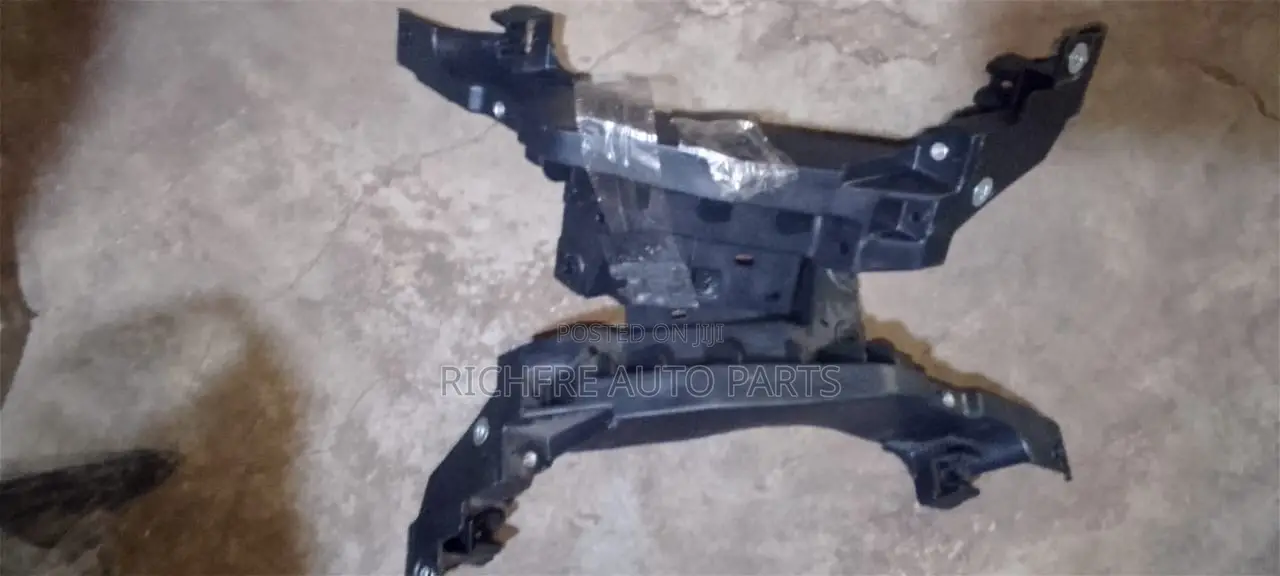 Hyundai Elantra 2012 2013 2014 2015 2016 Radiator Support