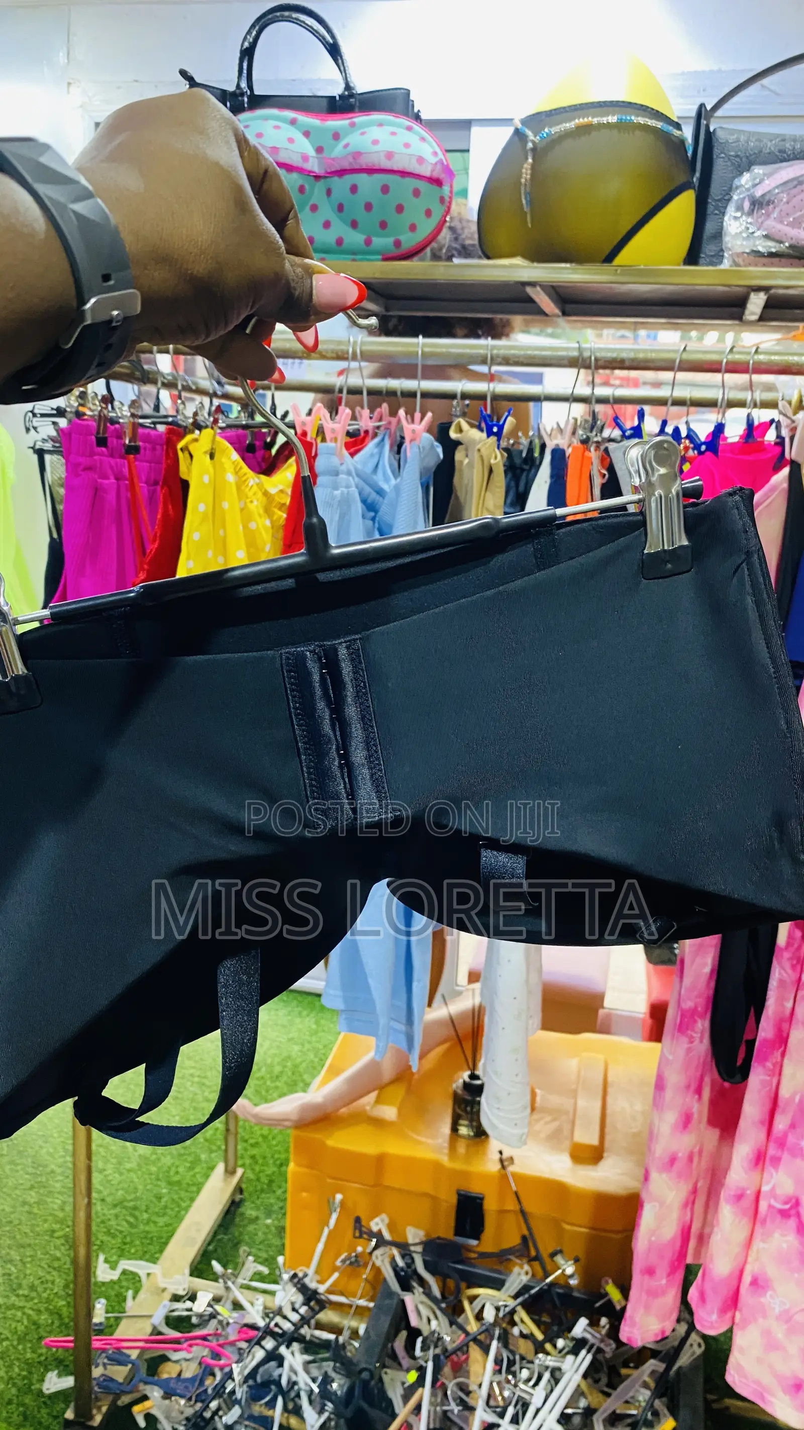 Plunge Strapless Bra