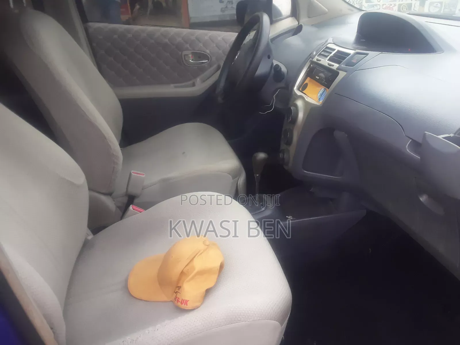 Toyota Vitz 2010 Blue