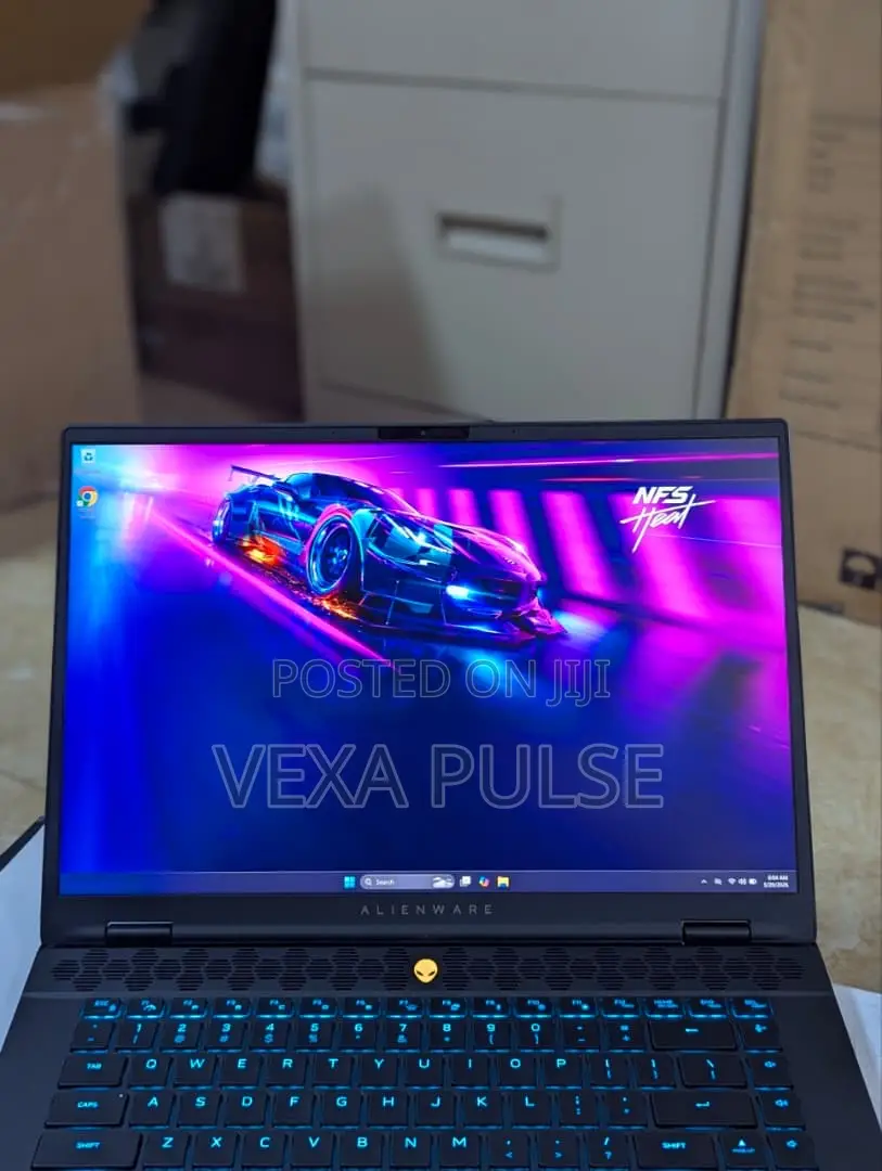Laptop Alienware M16 R2 32GB Intel Core Ultra 9 SSD 1T