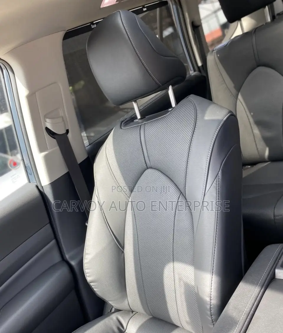 Toyota Grand Highlander Limited AWD 2024 Blue